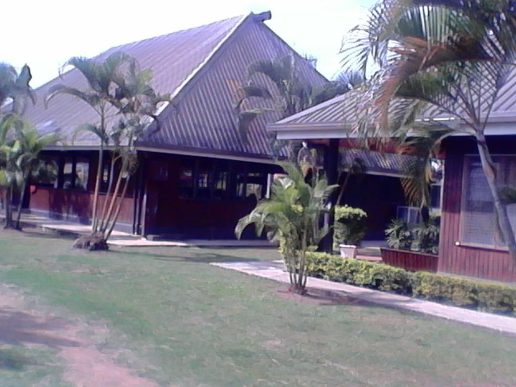 The Friendly North Inn Лабаса Екстер'єр фото