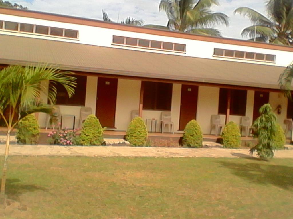 The Friendly North Inn Лабаса Екстер'єр фото