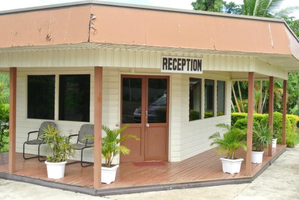 The Friendly North Inn Лабаса Екстер'єр фото