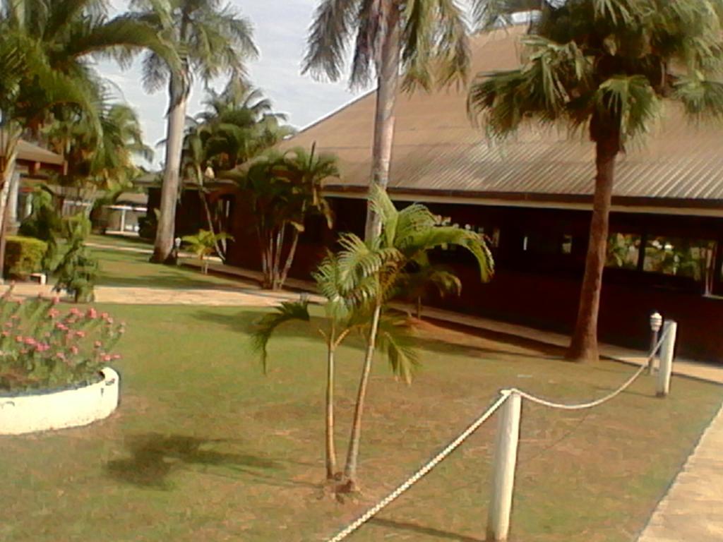 The Friendly North Inn Лабаса Екстер'єр фото