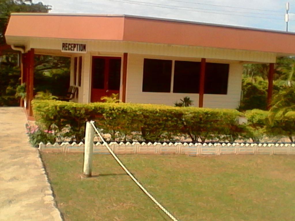 The Friendly North Inn Лабаса Екстер'єр фото